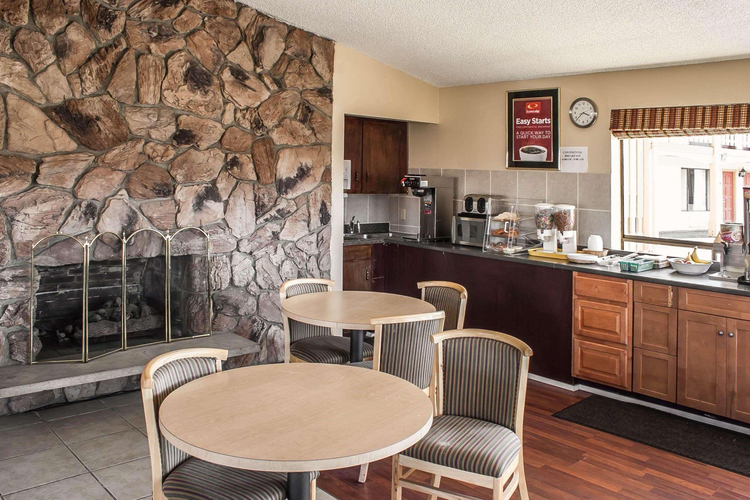 Hoquiam Econo Lodge Inn & Suites מראה חיצוני תמונה