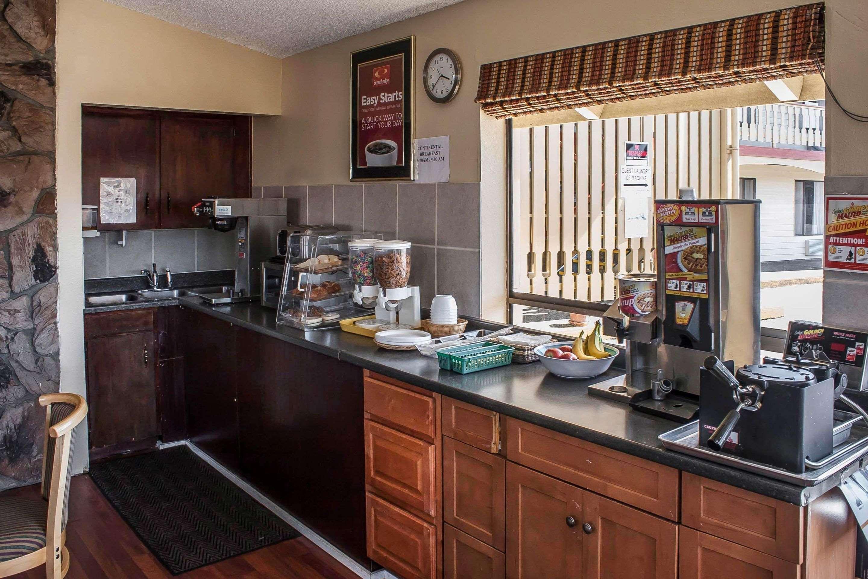 Hoquiam Econo Lodge Inn & Suites מראה חיצוני תמונה