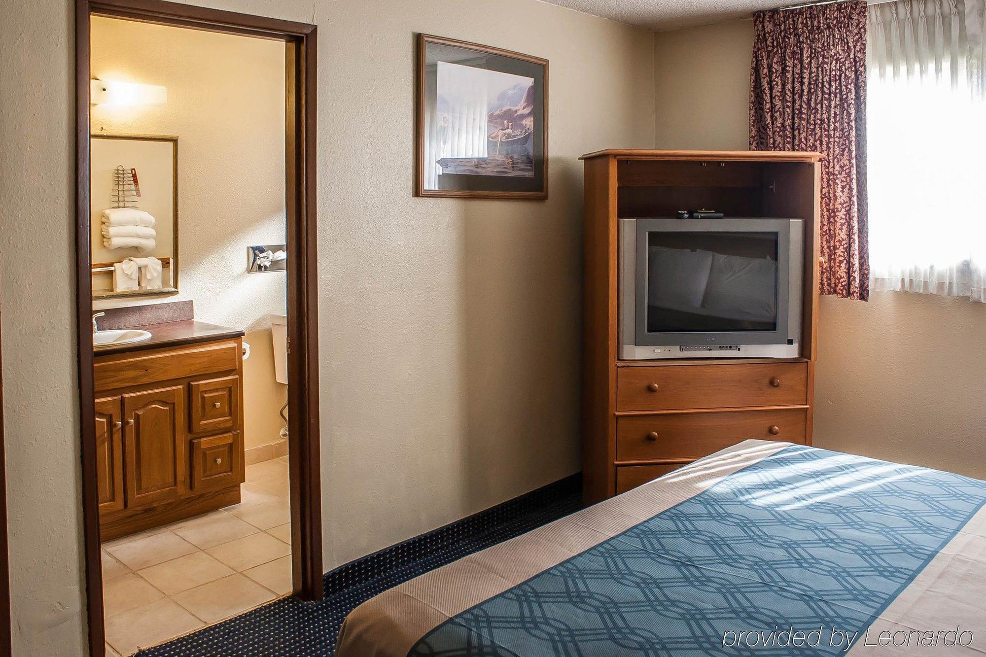 Hoquiam Econo Lodge Inn & Suites מראה חיצוני תמונה